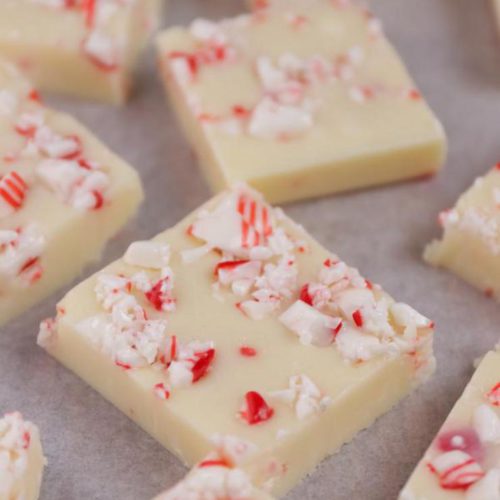 Candy Cane Fudge – EASY Peppermint Fudge Recipes – Simple and Quick Holiday Desserts – Snacks – Treats – Party Food