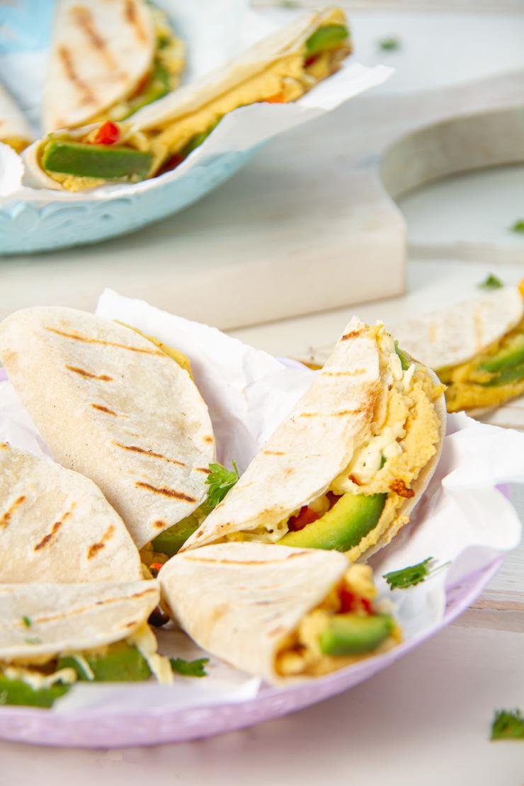 Easy Mini Avocado and Hummus Quesadilla Recipe - Best Dinner - Lunch - Appetizers