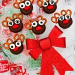 Rudolph Mini Donuts – BEST Christmas Recipe – {Easy} Holiday Idea – Party Food – Desserts – Snacks