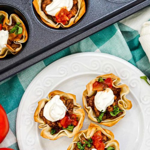 Easy Mini Taco Wonton Cups – Best Homemade Ground Beef Recipe – Finger Food – Appetizers – Snacks – Party Food – Quick – Simple