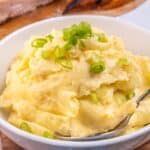 copycat-applebees-garlic-mashed-potatoes-1.jpg